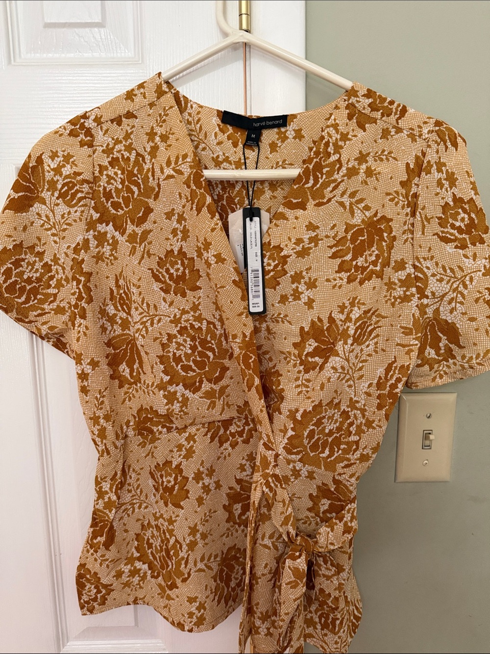 Harve Bernard ~ Gold Lace Floral Wrap Top Size Medium NWT $69